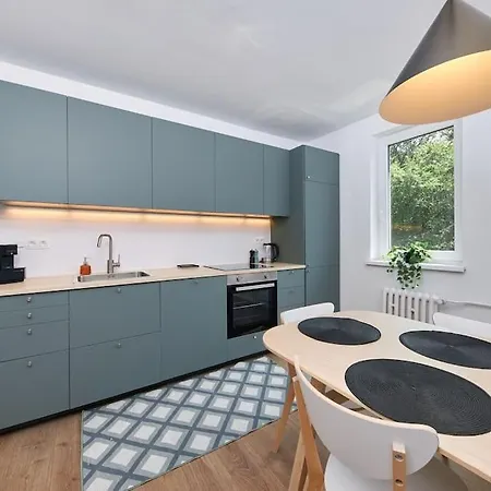 Riverside Center, 3 Bedroom Near Danube River * Pozsony